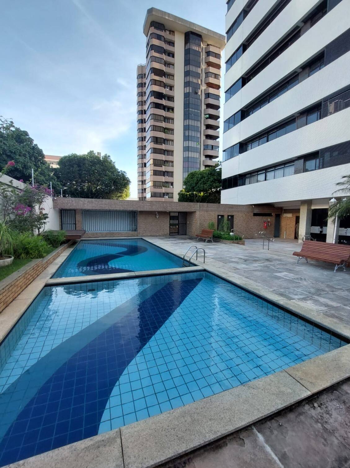 #503 - Apartamento para Venda em Natal - RN